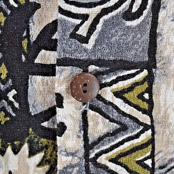 Hilo Hattie Hawaiian Shirt SS L USA Sea Turtles/Sa - Picture 4 of 6